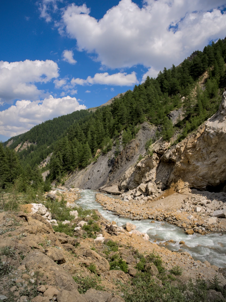 Gletscherbach im Val Veni