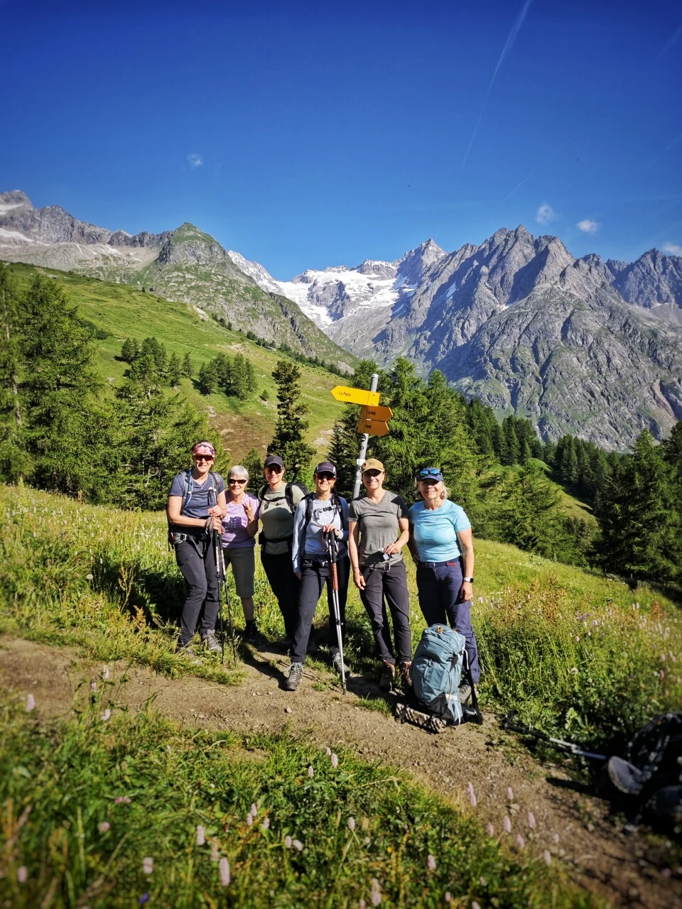Champex-Lac, Schweizer Knotenpunkt, an dem viele Wanderer ihre Planung anpassen