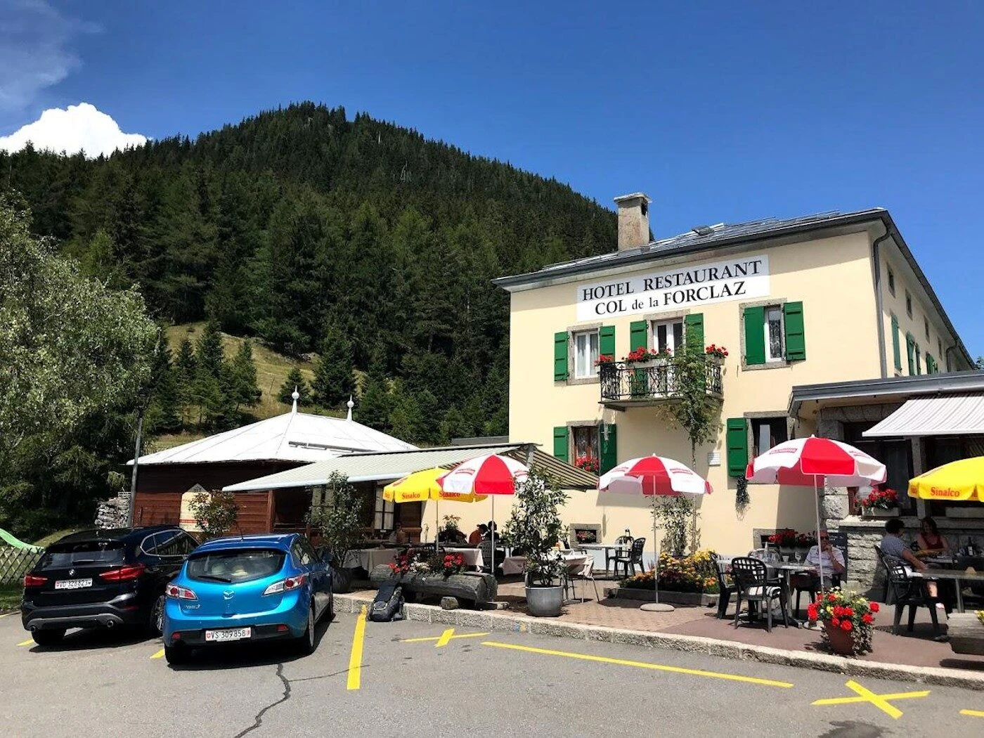 Hôtel du Col de la Forclaz, Zusammenführung der Varianten Bovine und Arpette