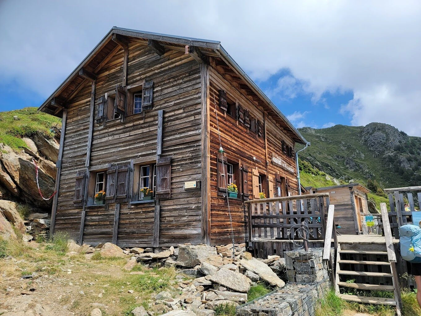 Refuge de Bellachat unter dem Brévent, gegenüber dem Mont-Blanc