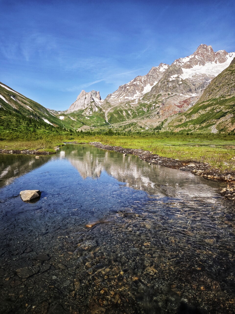 Blick auf den Col de la Seigne von Combal - TMB